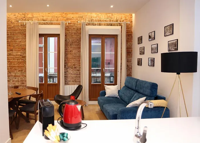 Piso Moderno A 2 Minutos Del Casco Viejo Con Parking Gratis Apartamento