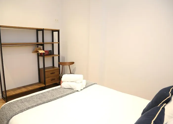 Piso Moderno A 2 Minutos Del Casco Viejo Con Parking Gratis * Bilbau