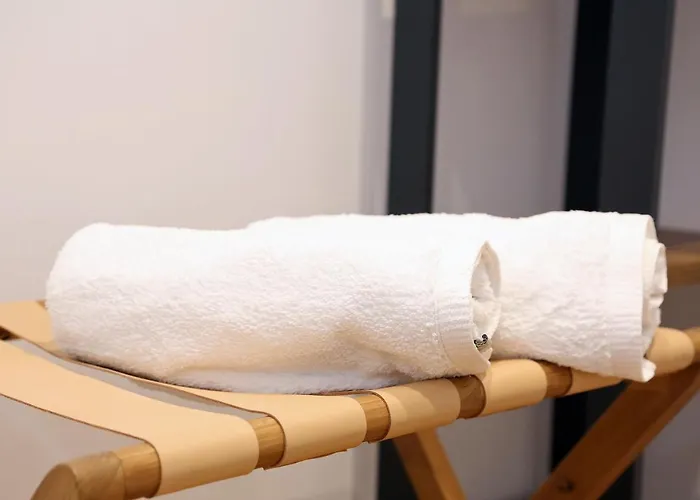 Apartamento Piso Moderno A 2 Minutos Del Casco Viejo Con Parking Gratis