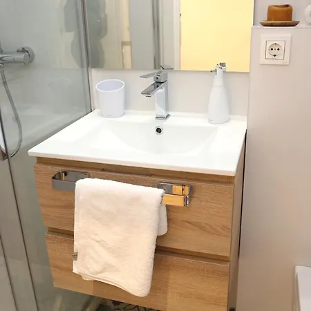 Apartmán Piso Moderno A 2 Minutos Del Casco Viejo Con Parking Gratis