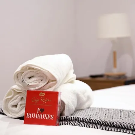 Piso Moderno A 2 Minutos Del Casco Viejo Con Parking Gratis Appartement *