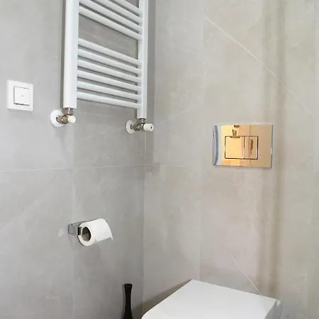 Apartmán Piso Moderno A 2 Minutos Del Casco Viejo Con Parking Gratis