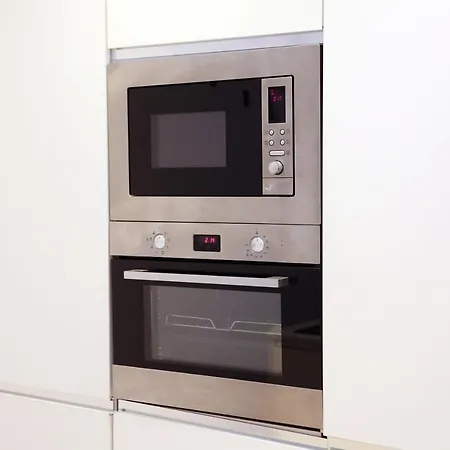 Piso Moderno A 2 Minutos Del Casco Viejo Con Parking Gratis