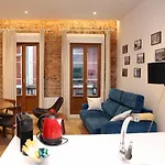 Piso Moderno A 2 Minutos Del Casco Viejo Con Parking Gratis Апартаменты