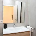 Piso Moderno A 2 Minutos Del Casco Viejo Con Parking Gratis *