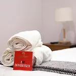 Piso Moderno A 2 Minutos Del Casco Viejo Con Parking Gratis Апартаменты *