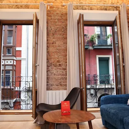 Piso Moderno A 2 Minutos Del Casco Viejo Con Parking Gratis Apartament