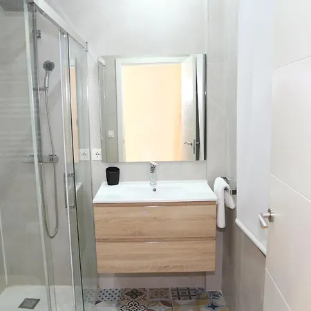 Apartman Piso Moderno A 2 Minutos Del Casco Viejo Con Parking Gratis Bilbao