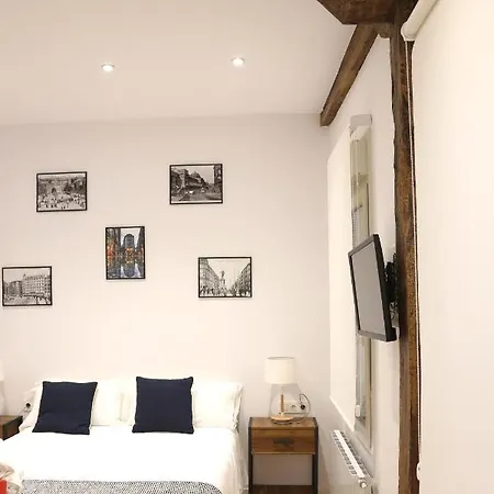 Piso Moderno A 2 Minutos Del Casco Viejo Con Parking Gratis Apartman Bilbao