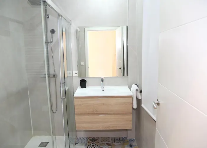 Apartament Piso Moderno A 2 Minutos Del Casco Viejo Con Parking Gratis Bilbao