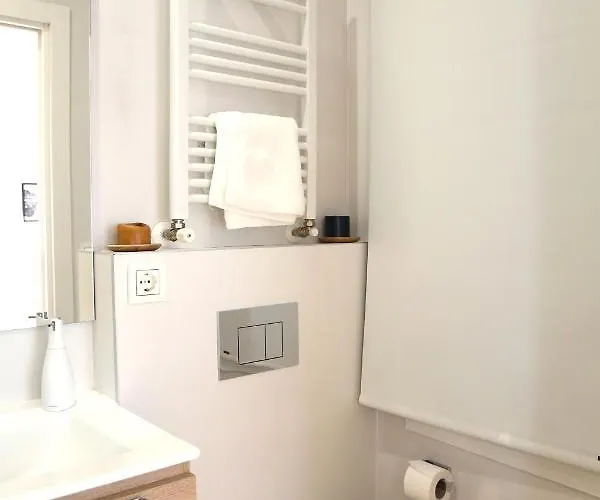 Piso Moderno A 2 Minutos Del Casco Viejo Con Parking Gratis Bilbao