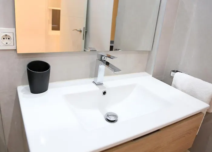 Piso Moderno A 2 Minutos Del Casco Viejo Con Parking Gratis Apartament *