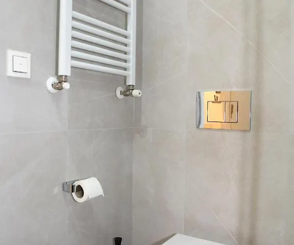 Apartament Piso Moderno A 2 Minutos Del Casco Viejo Con Parking Gratis