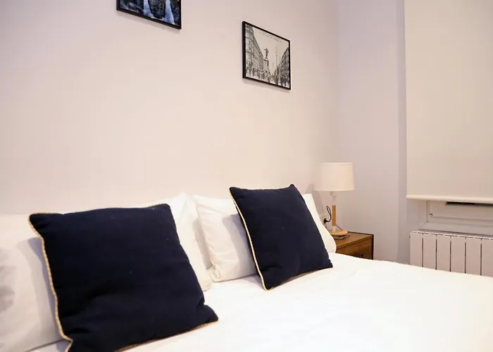 Piso Moderno A 2 Minutos Del Casco Viejo Con Parking Gratis Apartament Bilbao